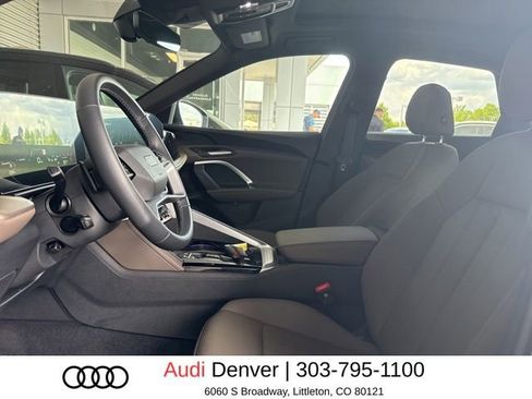 Used 2025 Audi Q5 Premium w/ Convenience Package AWD/4WD image 9