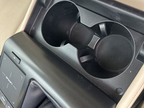 Used 2022 Lexus GX 460 Premium image 24