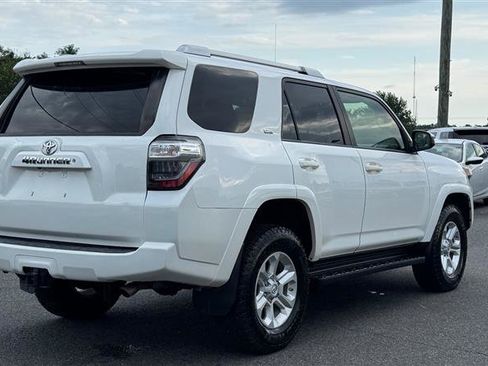 Used 2014 Toyota 4Runner SR5 AWD/4WD image 7
