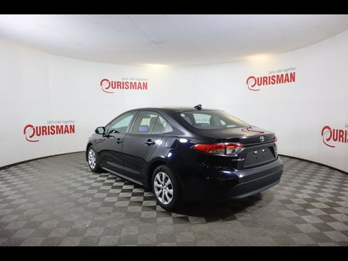 Used 2025 Toyota Corolla LE FWD image 7