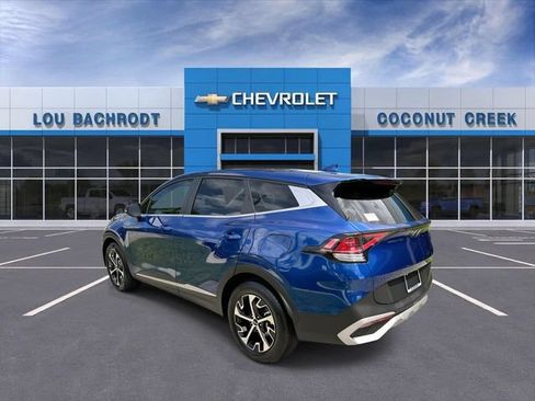 Used 2025 Kia Sportage EX FWD image 6