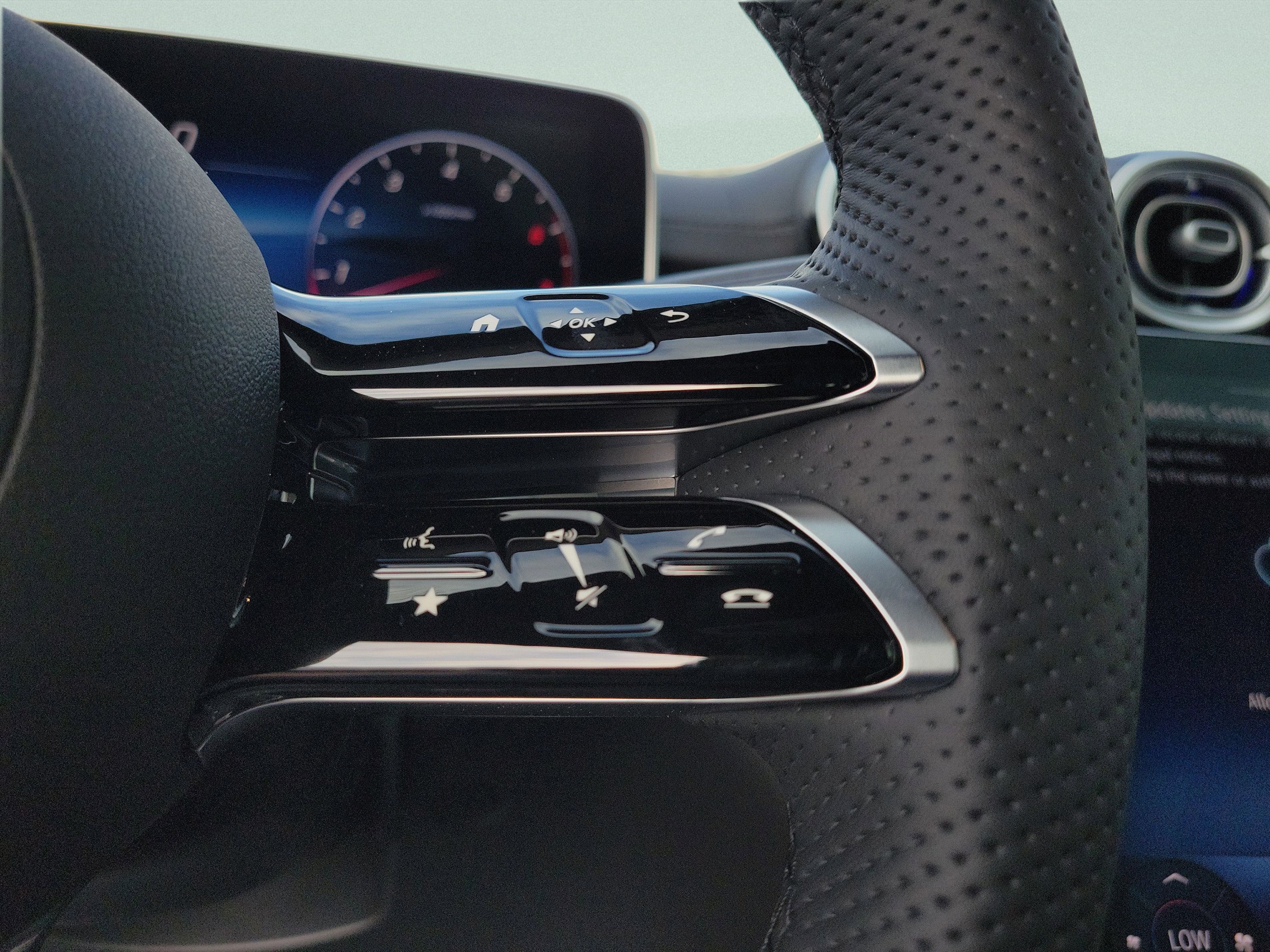 New 2026 Mercedes-Benz CLE 450 4MATIC Coupe image 22