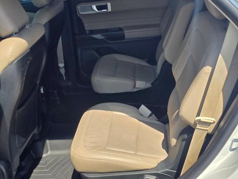 Used 2020 Ford Explorer Limited RWD image 13