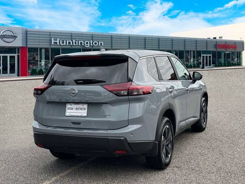 Certified 2026 Nissan Rogue SV AWD/4WD image 5