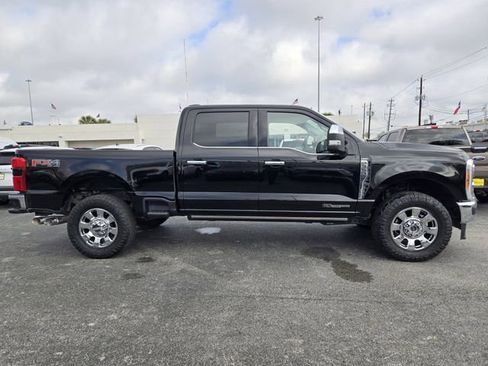Used 2023 Ford F350 Lariat w/ Chrome Package AWD/4WD image 2