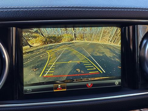 Used 2020 Mercedes-Benz SL 450 w/ Premium Package image 32