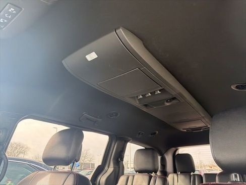 Used 2019 Dodge Grand Caravan GT image 18