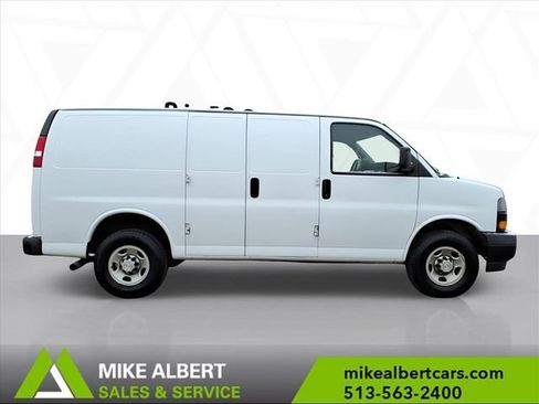 Used 2019 Chevrolet Express 2500 w/ Driver Convenience Package image 8