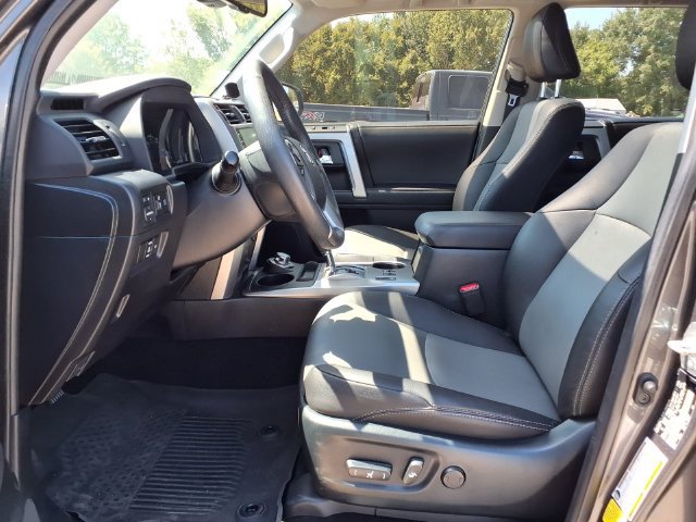 Used 2022 Toyota 4Runner SR5 Premium w/ Moonroof Package AWD/4WD image 20