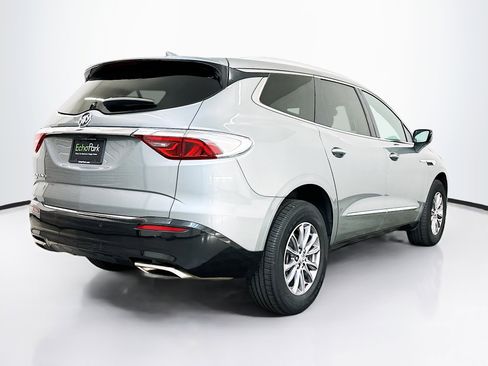 Used 2024 Buick Enclave Premium image 9