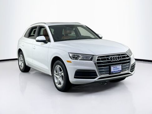 Used 2019 Audi Q5 2.0T Premium w/ Convenience Package image 3