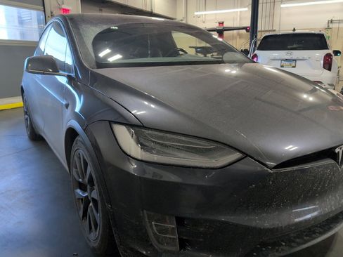 Used 2021 Tesla Model X Performance image 6