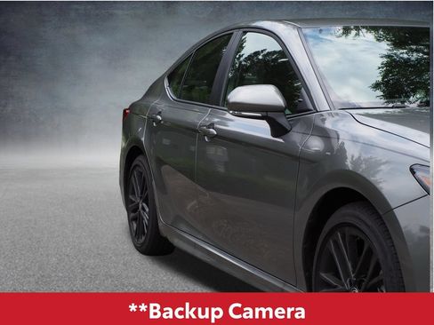 Used 2026 Toyota Camry SE w/ Multimedia Upgrade Package FWD image 4