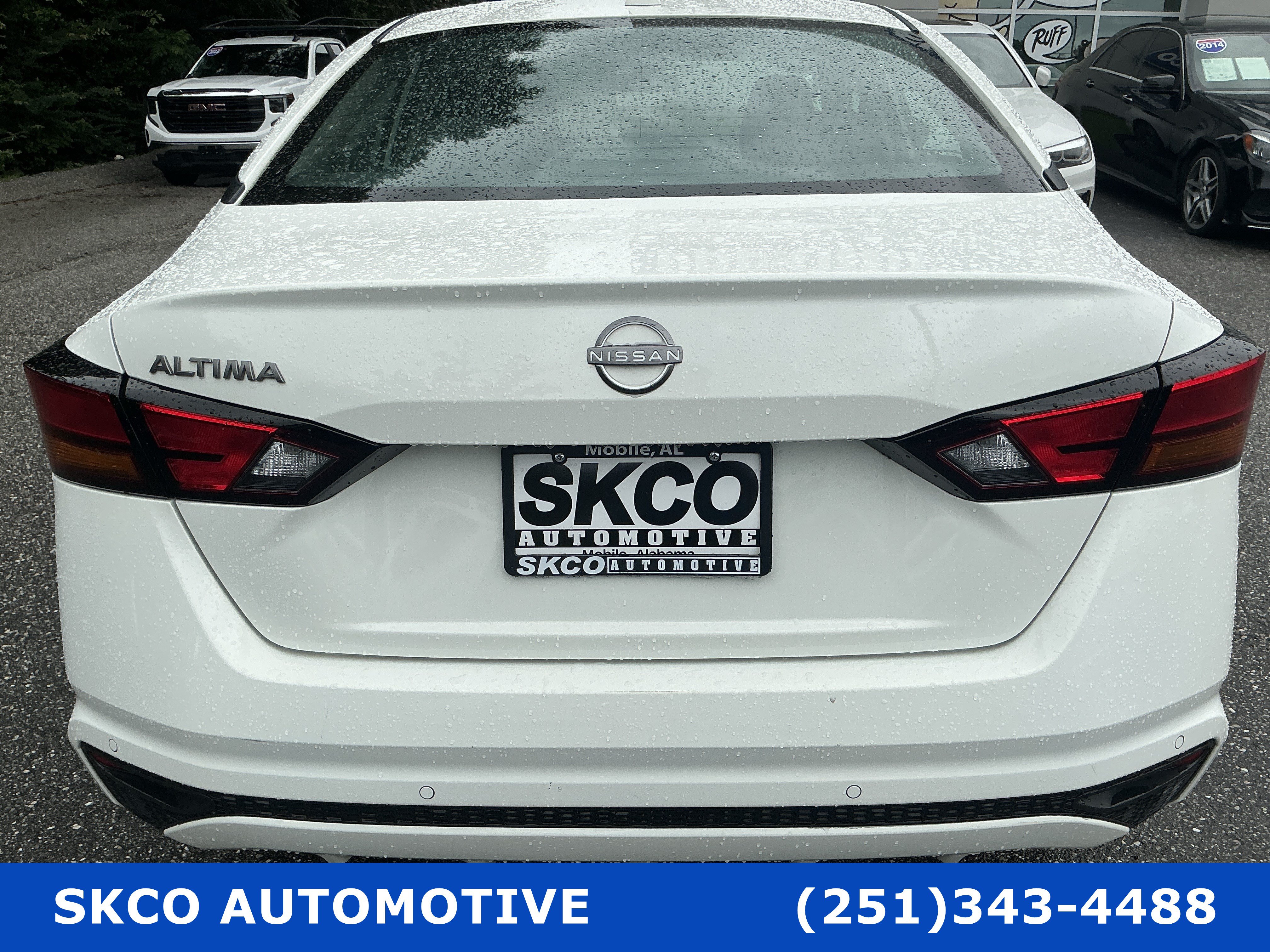 Used 2025 Nissan Altima 2.5 SV FWD image 4