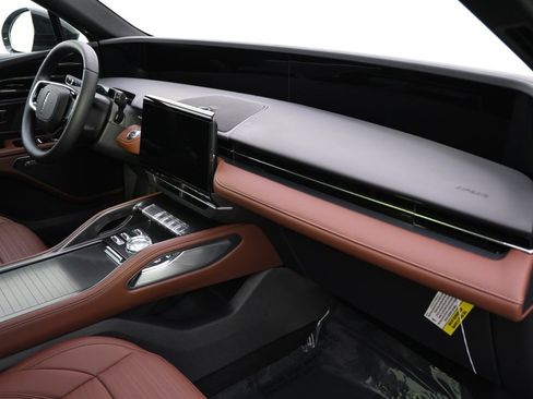 New 2026 Lincoln Nautilus Reserve image 15