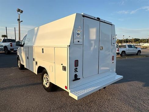 New 2025 Chevrolet Express 3500 w/ Power Convenience Package image 6