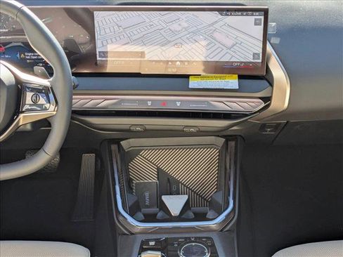 Used 2025 BMW X3 xDrive30i w/ Premium Package image 11