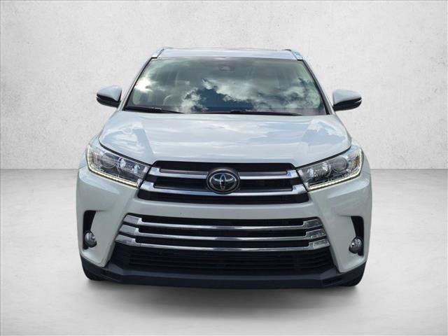 Used 2018 Toyota Highlander Limited AWD/4WD image 2