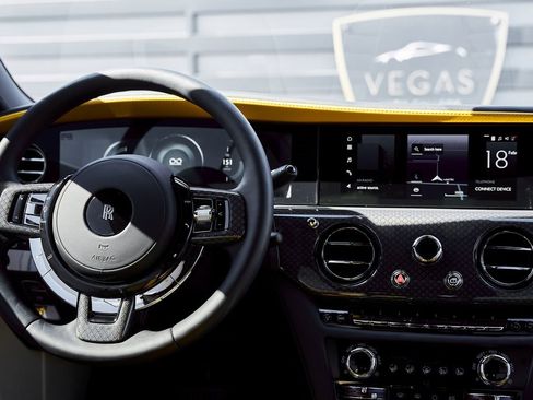 Used 2025 Rolls-Royce Spectre Black Badge image 44