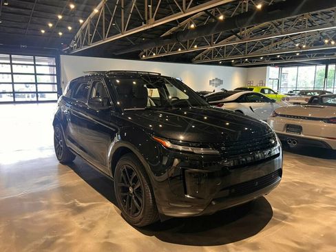 Used 2024 Land Rover Range Rover Evoque S AWD/4WD image 7