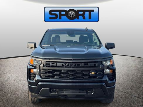 Used 2022 Chevrolet Silverado 1500 Custom AWD/4WD image 25