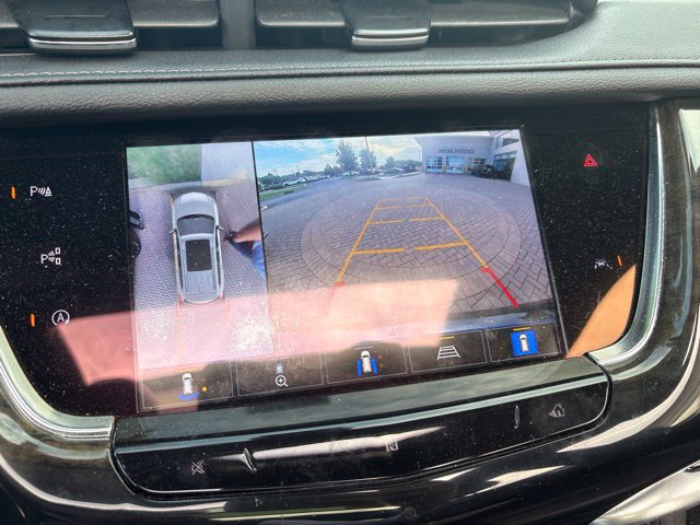 Used 2021 Cadillac XT6 Premium Luxury AWD/4WD image 7
