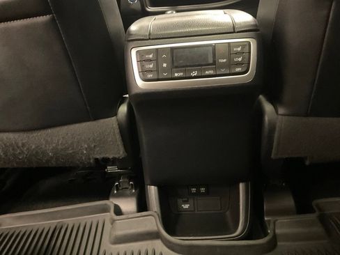 Used 2018 Toyota Highlander Limited Platinum AWD/4WD image 37