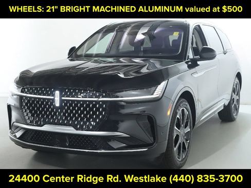 Used 2024 Lincoln Nautilus Reserve w/ Equipment Group 202A AWD/4WD image 4