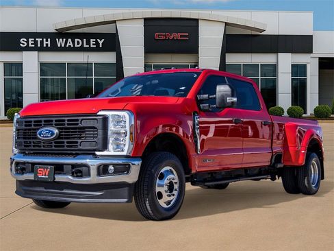 Used 2024 Ford F350 XL w/ FX4 Off-Road Package image 3