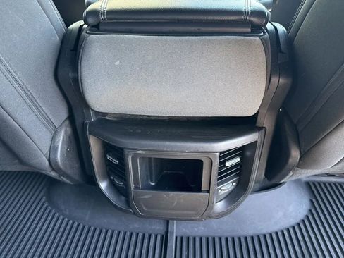 Used 2022 RAM 1500 Big Horn AWD/4WD image 32