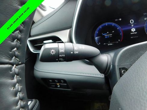 Used 2023 Toyota Highlander Limited image 34