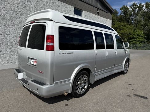 Used 2019 GMC Savana 2500 image 12