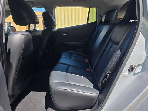 Used 2015 Nissan Leaf SL w/ Premium Package FWD image 28