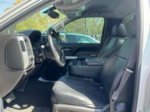 Used 2014 Chevrolet Silverado 1500 LT w/ LT Convenience Package RWD image 4