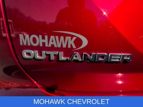 Used 2025 Mitsubishi Outlander SEL AWD/4WD image 34