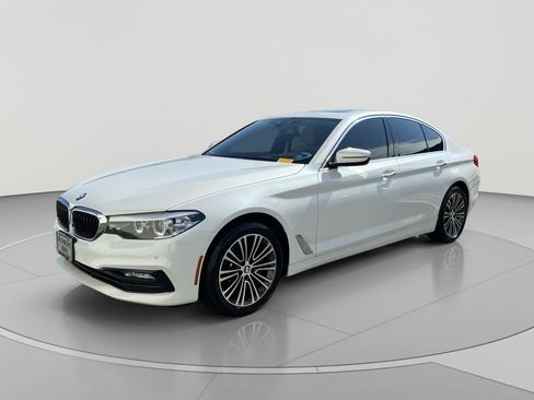 Used 2018 BMW 530i xDrive AWD/4WD image 1