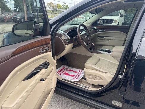 Used 2014 Cadillac SRX Luxury w/ Driver Awareness Package image 5