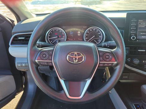 Used 2022 Toyota Camry LE image 22