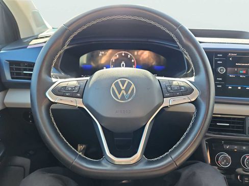 Certified 2023 Volkswagen Taos SE w/ Panoramic Sunroof Package AWD/4WD image 29