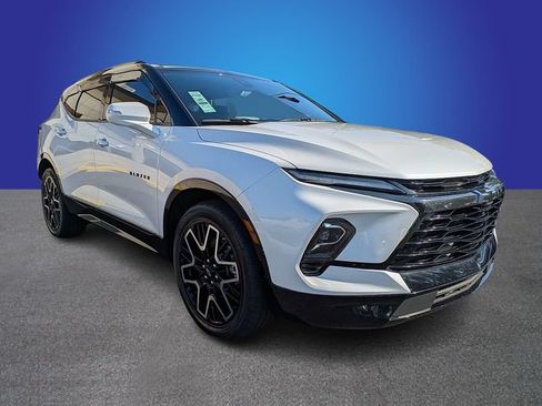 Used 2023 Chevrolet Blazer RS w/ Driver Confidence II Package FWD image 7