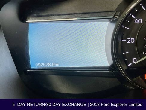Used 2018 Ford Explorer Limited w/ Equipment Group 301A AWD/4WD image 16