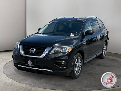 Used 2019 Nissan Pathfinder SL AWD/4WD image 3
