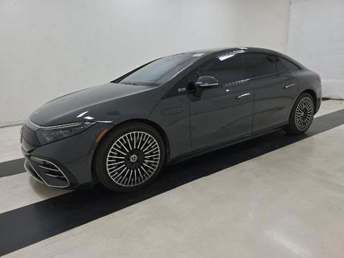 Used 2023 Mercedes-Benz EQS 580 580 image 2