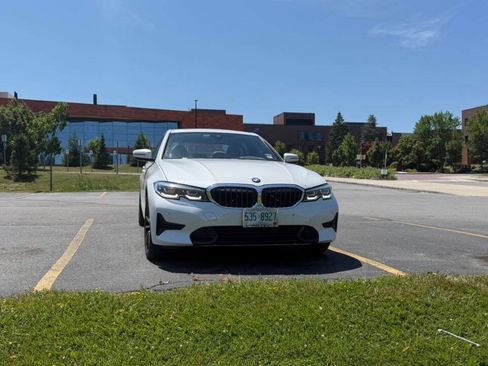 Used 2022 BMW 330i xDrive Sedan w/ Driving Assistance Package AWD/4WD image 2