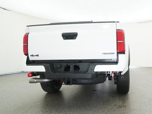 Certified 2025 Toyota Tacoma TRD Off-Road w/ TRD Off Road Upgrade Package image 17