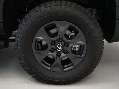 Used 2026 Lexus GX 550 w/ Accessory Package (CT) AWD/4WD image 29
