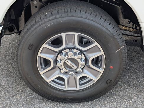 New 2026 Ford F250 Lariat image 13