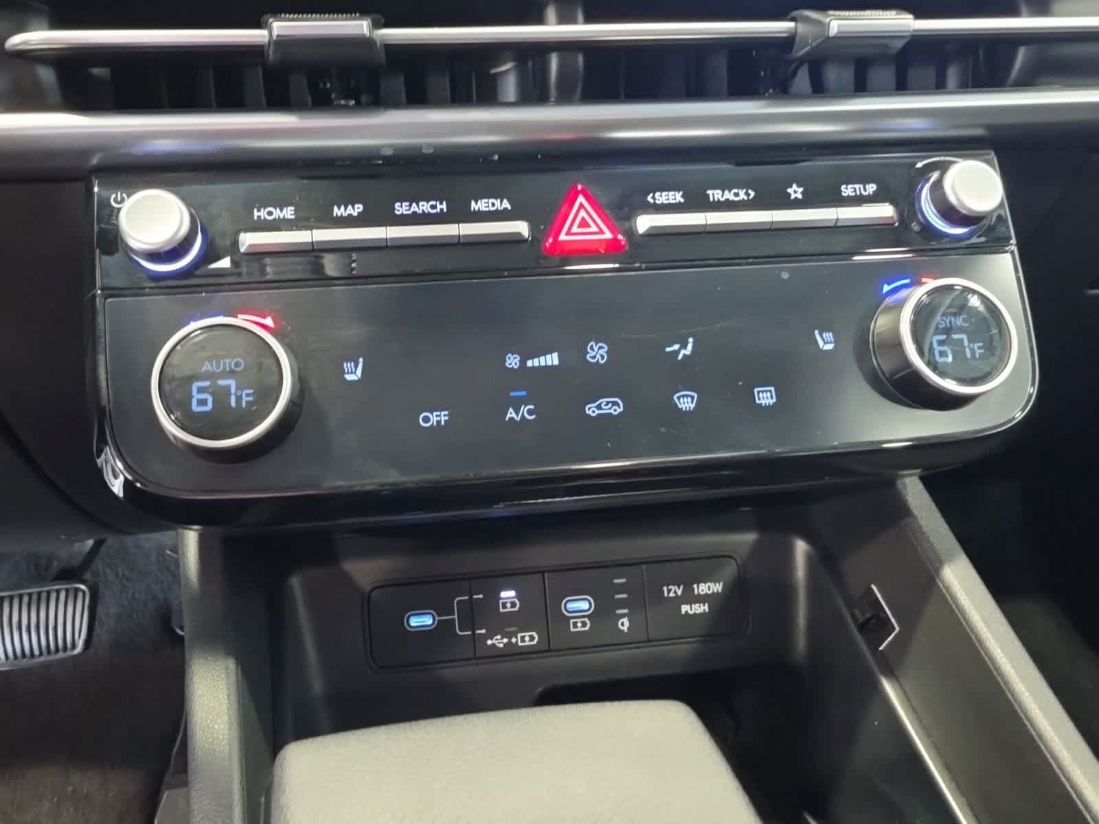 Used 2025 Hyundai Tucson SEL AWD/4WD image 26