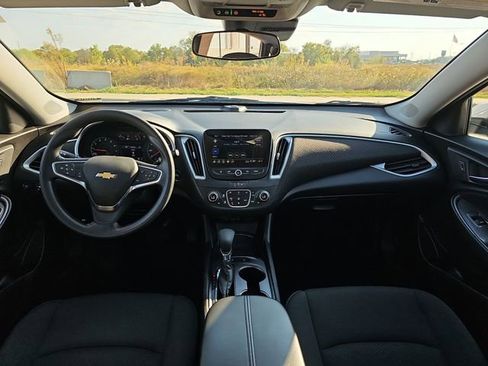 Used 2024 Chevrolet Malibu LT image 19