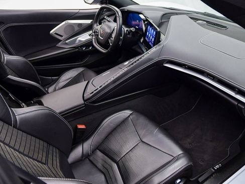 Used 2021 Chevrolet Corvette Stingray Preferred Cpe w/ Z51 Performance Package image 26